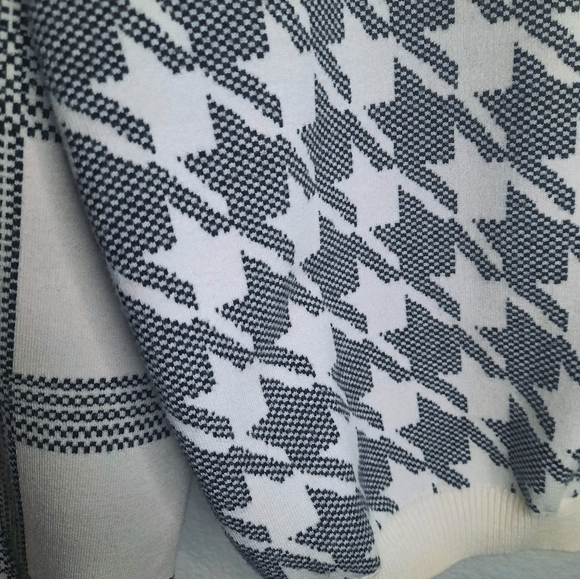 Anthropologie Bailey Pullover/Sweater - Picture 7 of 10